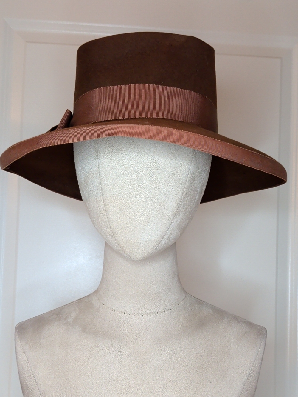 Vintage 50s Stetson Fifth Ave Hat Women's Brown Felt w/ Ribbon Trim SZ 22